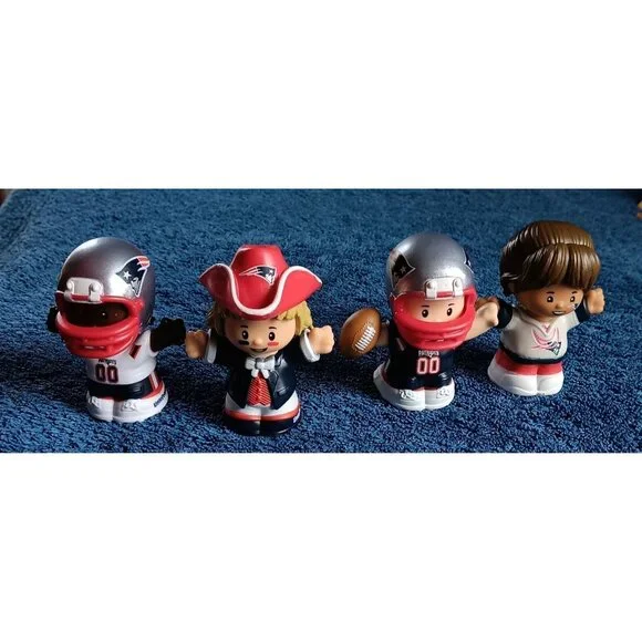 New England Patriots Little Collector People Fisher Price NFL Set 4 Football New - Picture 5 of 5